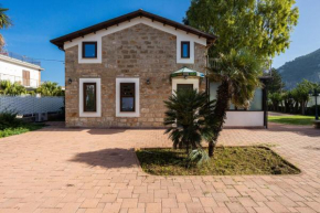 Luxury Villa Era